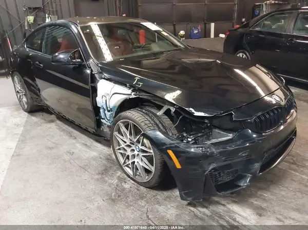 WBS3R9C50HK708949 2017 BMW M4 - Image 1