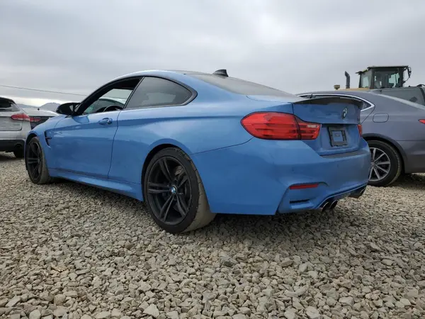 WBS3R9C50HK709244 2017 BMW M4 - Image 2