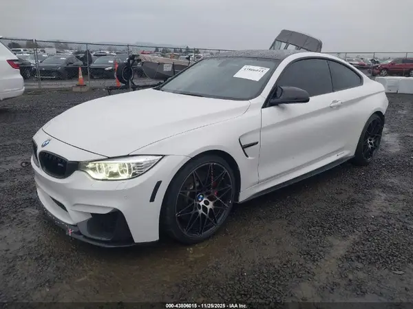 WBS3R9C50HK709440 2017 BMW M4 - Image 2