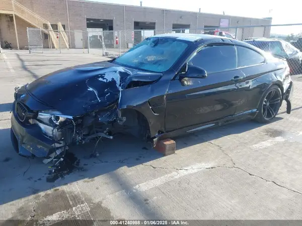 WBS3R9C51GK336715 2016 BMW M4 - Image 2