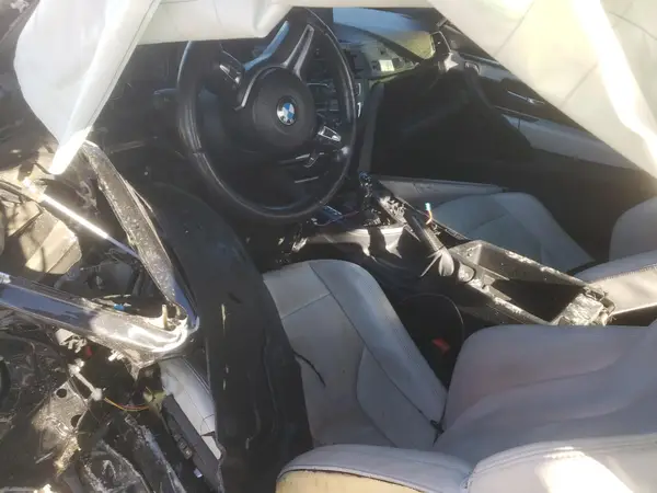 WBS3R9C51GK337704 2016 BMW M4 - Image 8