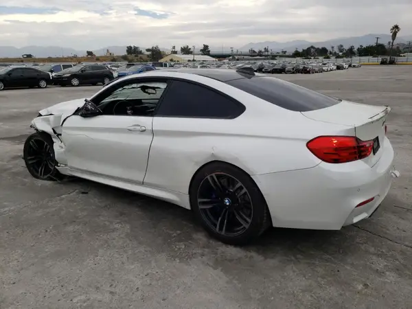 WBS3R9C51GK338013 2016 BMW M4 - Image 2