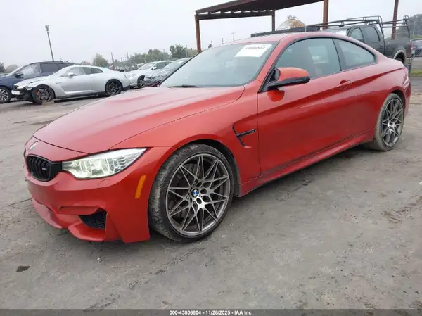 WBS3R9C52HK708936 2017 BMW M4 - Image 2