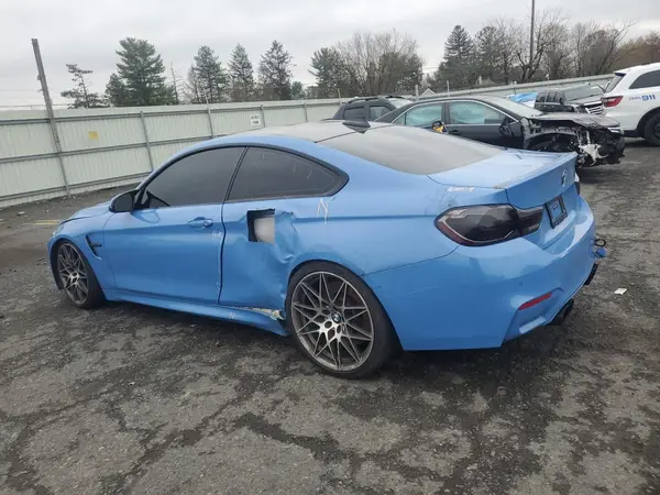 WBS3R9C53HK709240 2017 BMW M4 - Image 2