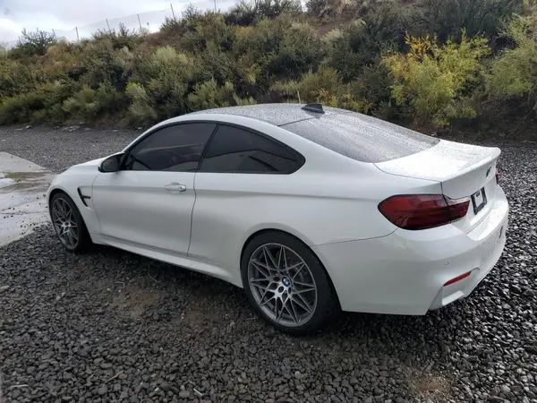 WBS3R9C53HK709559 2017 BMW M4 - Image 2