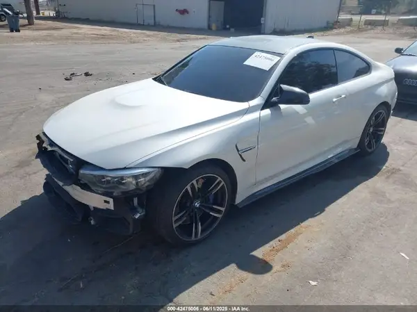 WBS3R9C54GK336577 2016 BMW M4 - Image 2