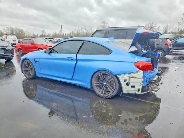 WBS3R9C54GK338622 2016 BMW M4 - Image 2