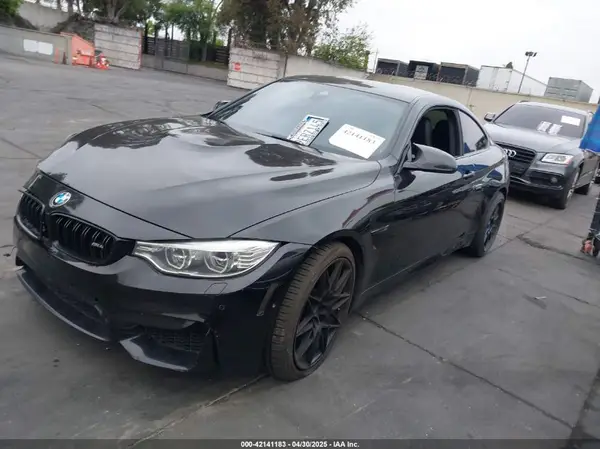 WBS3R9C55HK709496 2017 BMW M4 - Image 2