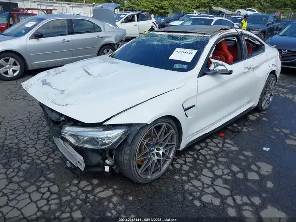 WBS3R9C56HK710012 2017 BMW M4 - Image 2