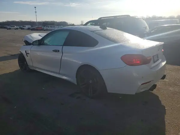 WBS3R9C57GK708817 2016 BMW M4 - Image 2