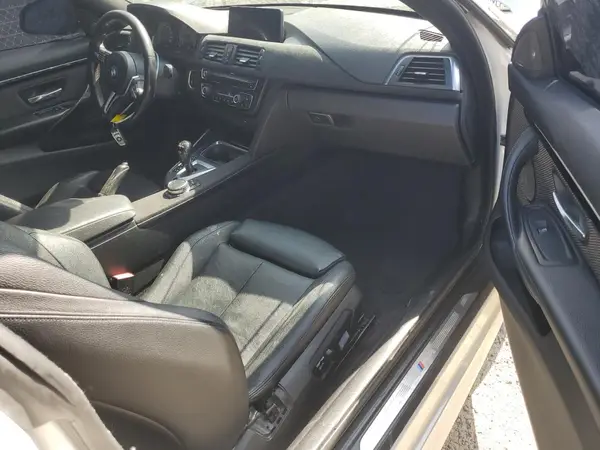 WBS3R9C57HK709080 2017 BMW M4 - Image 8
