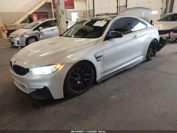 WBS3R9C58GK336114 2016 BMW M4 - Image 2
