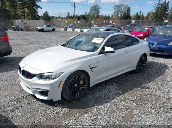 WBS3R9C58GK337960 2016 BMW M4 - Image 2