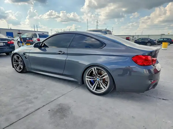 WBS3R9C58GK338414 2016 BMW M4 - Image 2