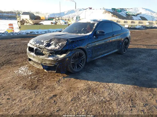 WBS3R9C58GK338591 2016 BMW M4 - Image 2
