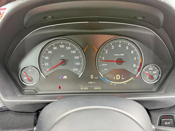 WBS3R9C58HK709203 2017 BMW M4 - Image 8