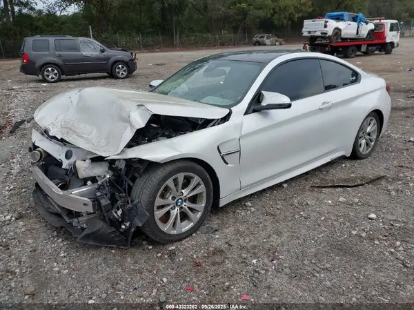 WBS3R9C59GK338986 2016 BMW M4 - Image 2