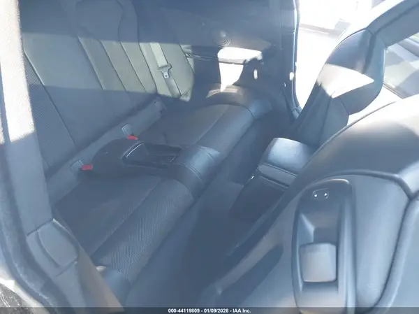 WBS3R9C5XGK338852 2016 BMW M4 - Image 8