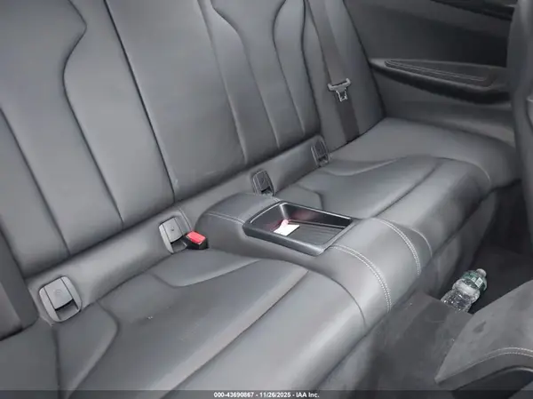 WBS3S7C5XKAC09472 2019 BMW M4 - Image 8