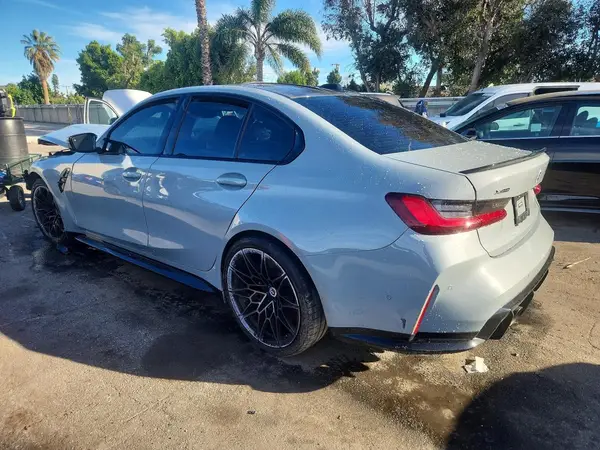 WBS43AY08PFN52588 2023 BMW M3 - Image 2