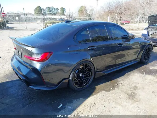2023 BMW M3 IAAI lot 41315235 auction photo 4