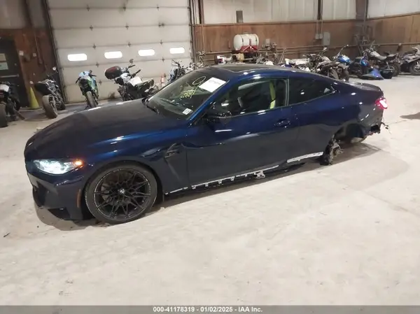WBS43AZ04RCP64729 2024 BMW M4 - Image 2