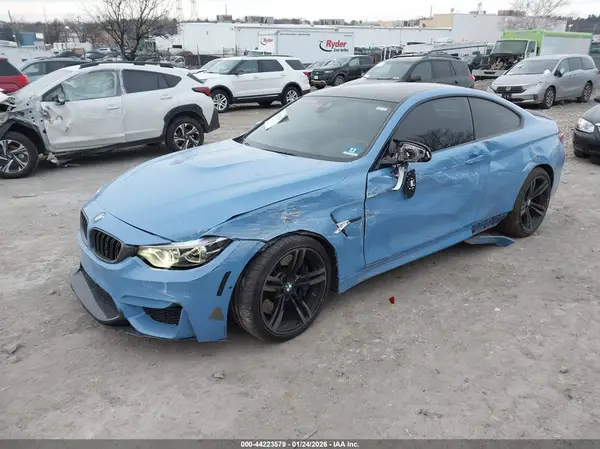 WBS4Y9C07LFH56917 2020 BMW M4 - Image 2