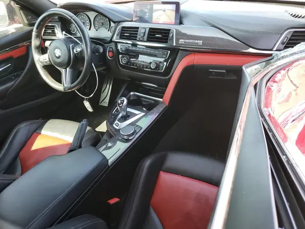 WBS4Y9C0XLFJ77823 2020 BMW M4 - Image 8