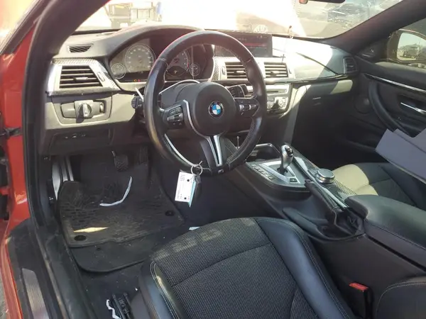 WBS4Y9C50KAG67326 2019 BMW M4 - Image 8