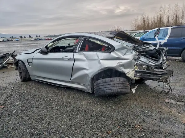 WBS4Y9C52JAA85825 2018 BMW M4 - Image 2