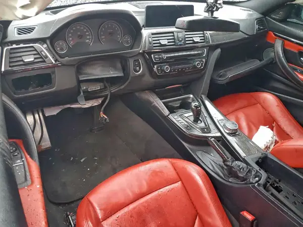 WBS4Y9C52JAA85825 2018 BMW M4 - Image 8