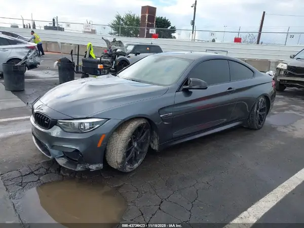 WBS4Y9C53JAA92301 2018 BMW M4 - Image 2