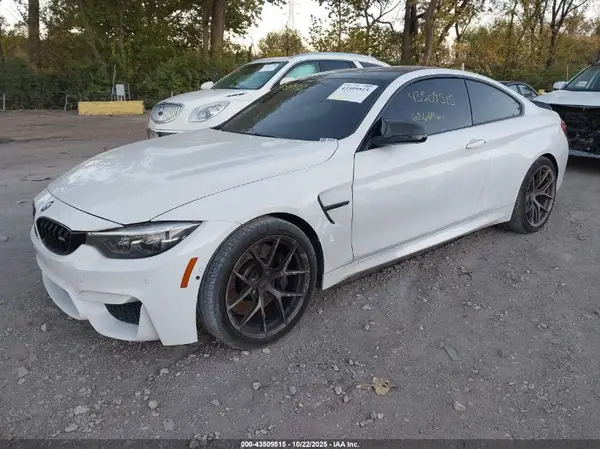 WBS4Y9C56JAA85620 2018 BMW M4 - Image 2