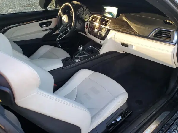 WBS4Y9C56KAH82870 2019 BMW M4 - Image 8