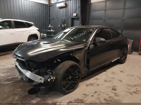 WBS4Y9C57JAA85660 2018 BMW M4 - Image 2