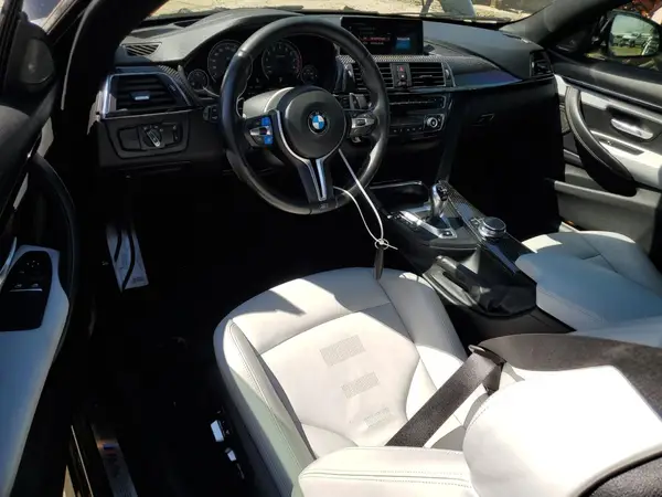 WBS4Y9C57JAC87205 2018 BMW M4 - Image 8