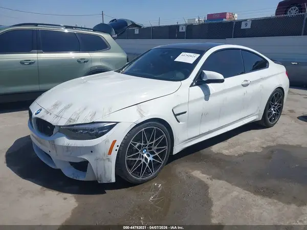 WBS4Y9C58KAG67574 2019 BMW M4 - Image 2
