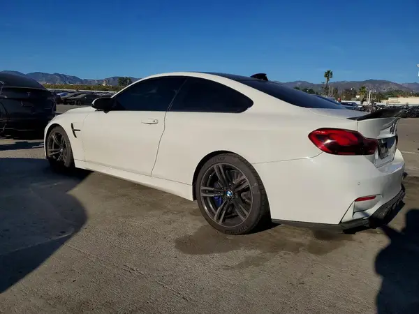 WBS4Y9C59JAA85644 2018 BMW M4 - Image 2