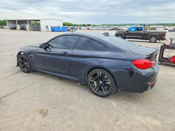 WBS4Y9C59JAA92304 2018 BMW M4 - Image 2