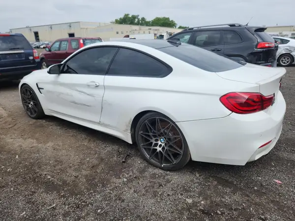 WBS4Y9C59KAG67048 2019 BMW M4 - Image 2