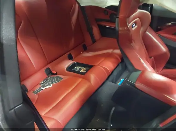 WBS4Y9C5XKAH82936 2019 BMW M4 - Image 8