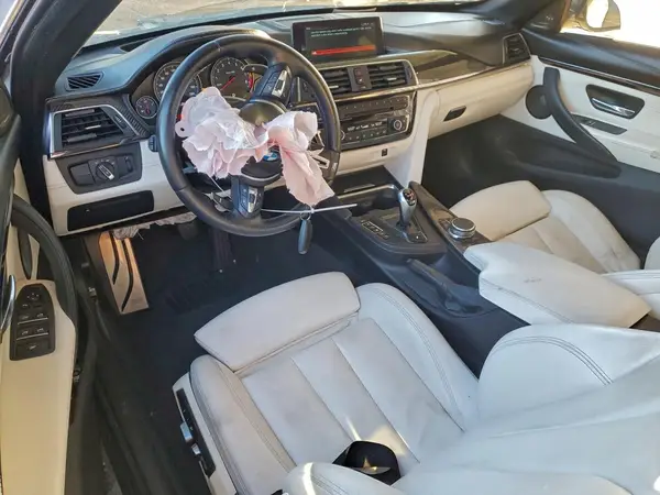 WBS4Z9C51JED22987 2018 BMW M4 - Image 8