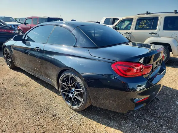 WBS4Z9C58KEJ63853 2019 BMW M4 - Image 2