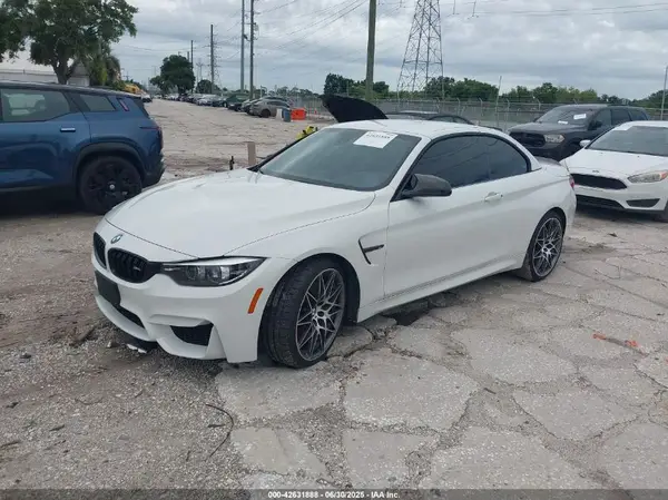WBS4Z9C5XJED22650 2018 BMW M4 - Image 2
