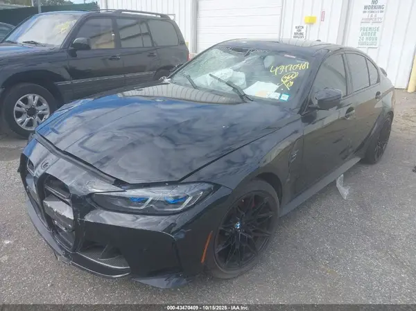 WBS53AY03MFL47633 2021 BMW M3 - Image 2
