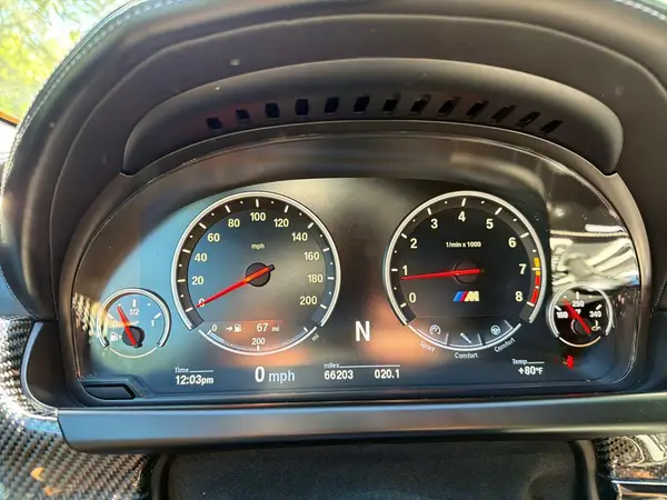 WBS6E9C54HG437454 2017 BMW M6 - Image 8