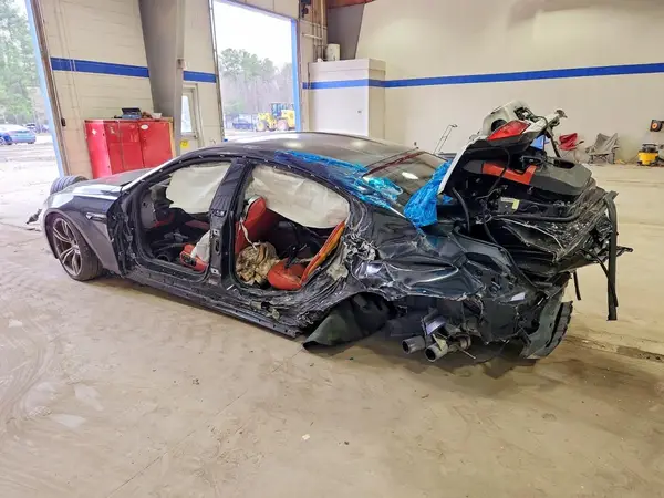 WBS6E9C55GGF92595 2016 BMW M6 - Image 2