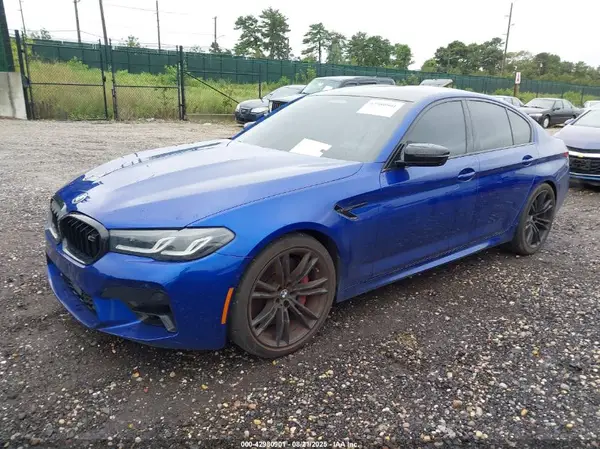 WBS83CH00MCF17525 2021 BMW M5 - Image 2