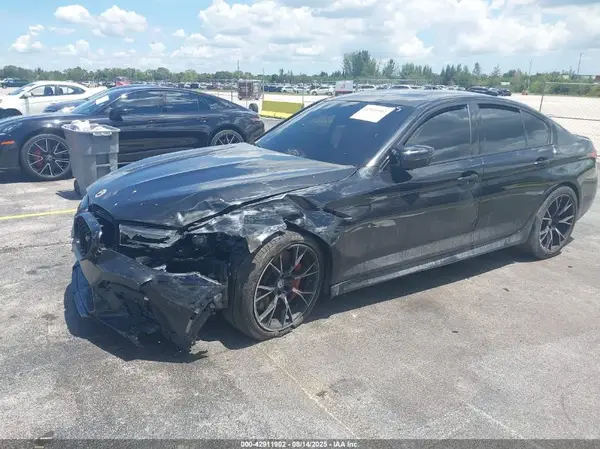 WBS83CH00PCL81205 2023 BMW M5 - Image 2