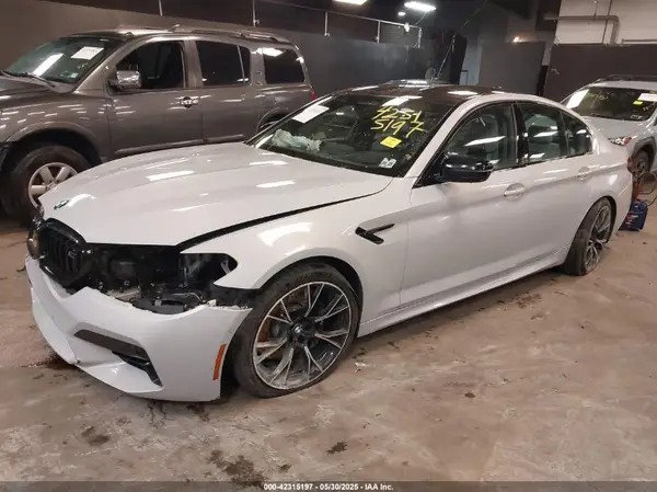 WBS83CH01MCF44510 2021 BMW M5 - Image 2